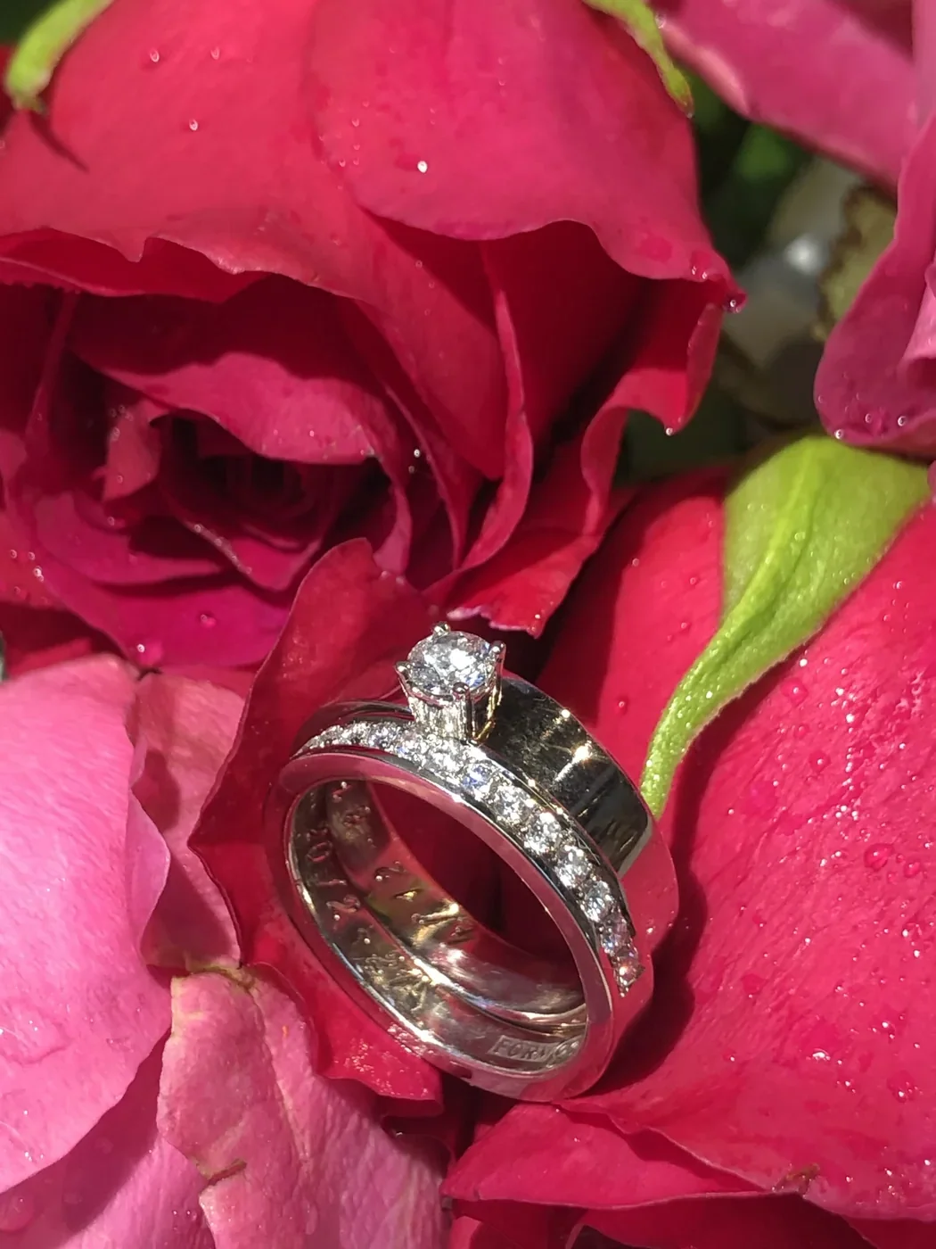 Ring med blomma